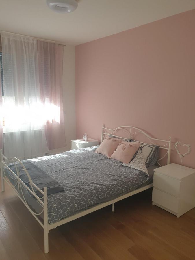 Apartment Mona Βελιγράδι Εξωτερικό φωτογραφία