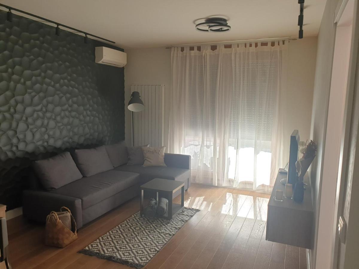 Apartment Mona Βελιγράδι Εξωτερικό φωτογραφία